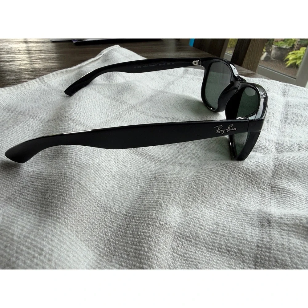 Ray-Ban Andy RB4202 6069/71 Matte Black Green G-15 Sunglasses 55mm Italy